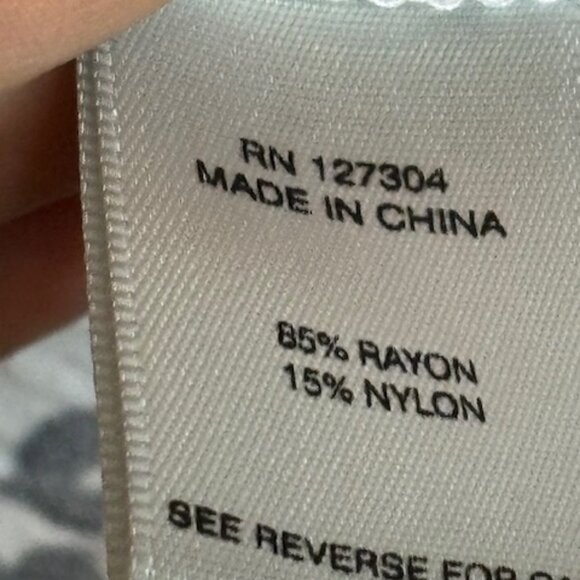 John Mark Blouse Women's Size Large Floral Short Sleeve Office Black White - Picture 4 of 4